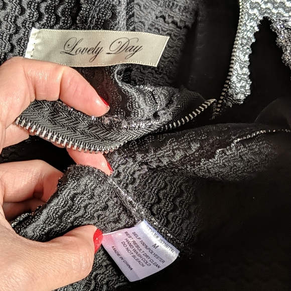 Silver metallic structured skirt Size M - Picture 3 of 4